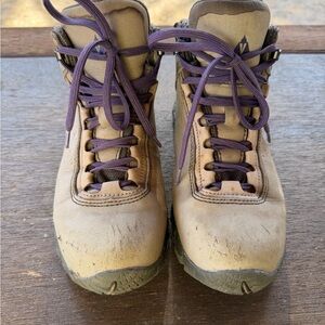 Vasque Talus Mid UltraDry women's hiking boots